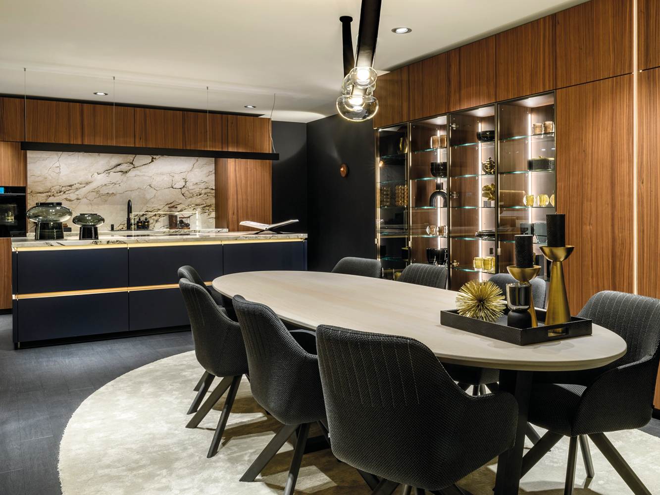 i-luminate® fineer glasvitrine met geïntegreerde LED-verlichting als designfeature